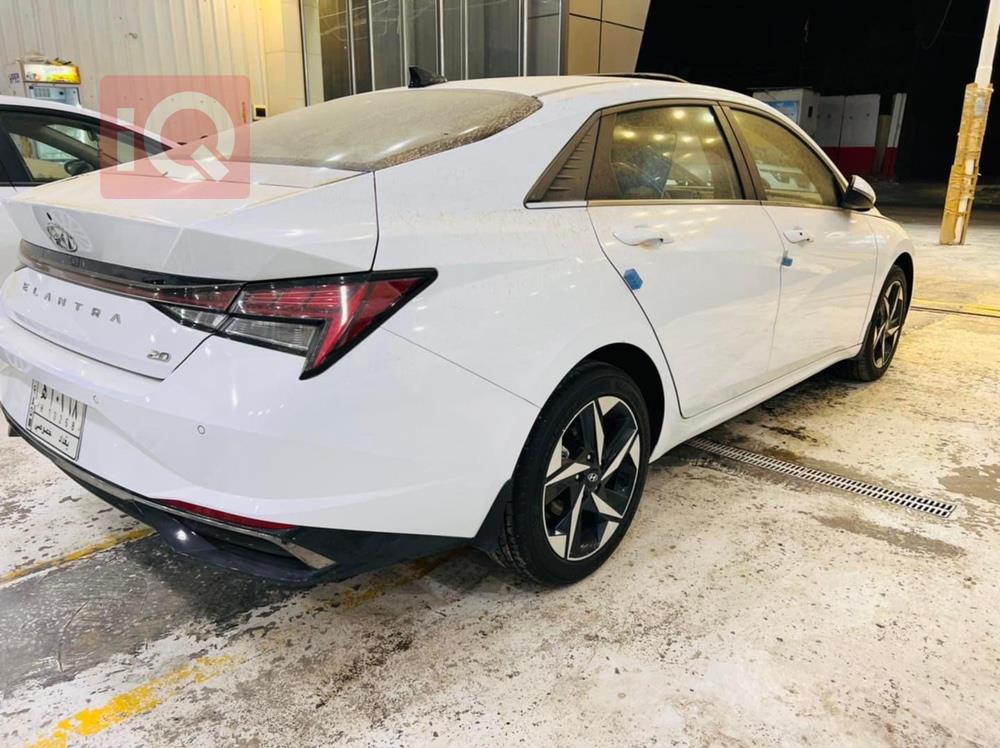 هیوندای ئەلەنترا